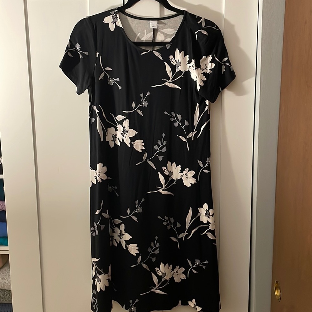 Old Navy T-Shirt Dress